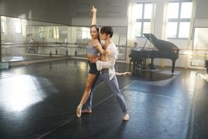 “HIGH STRUNG FREE DANCE” TO MOVE AUDIENCES ON VOD, BLU-RAY & DVD ON FEBRUARY 4, 2020