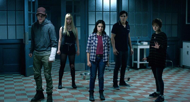 Maisie Williams, Anya Taylor-Joy, Charlie Heaton, Henry Zaga, and Blu Hunt in The New Mutants (2020)