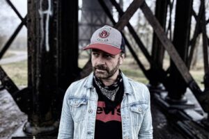 JR Harbidge Releases his New Single Break The Spell and Premieres New Video