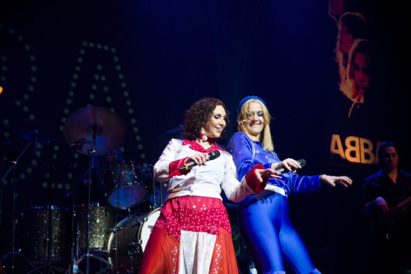 Amanda and Rosie - Thank ABBA For The Music