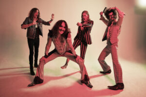 Welcome to the Darkness new poster and clip released for the upcoming documentary