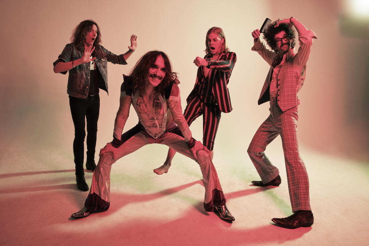 Welcome to the Darkness new poster and clip released for the upcoming documentary Welcome to the Darkness new poster and clip released for the upcoming documentary