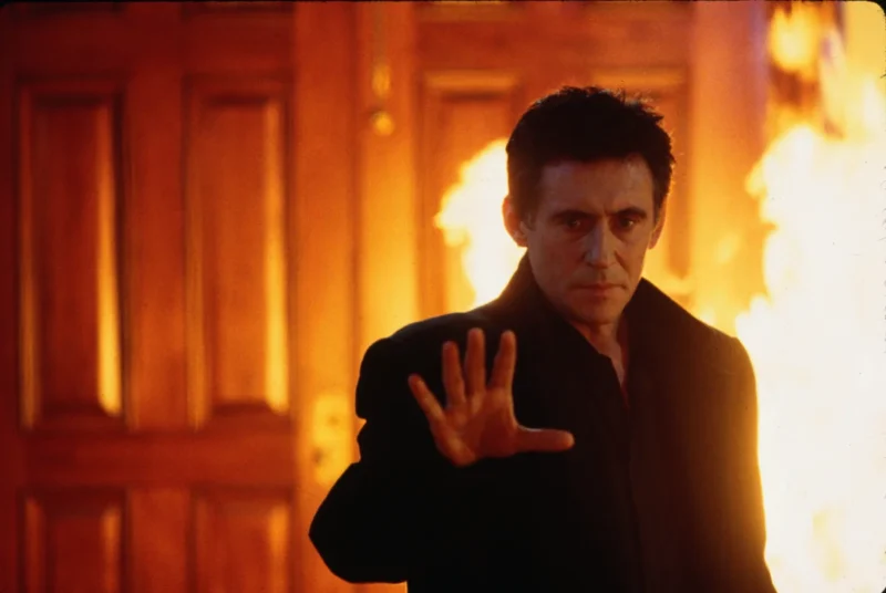 Stigmata - Gabriel Byrne