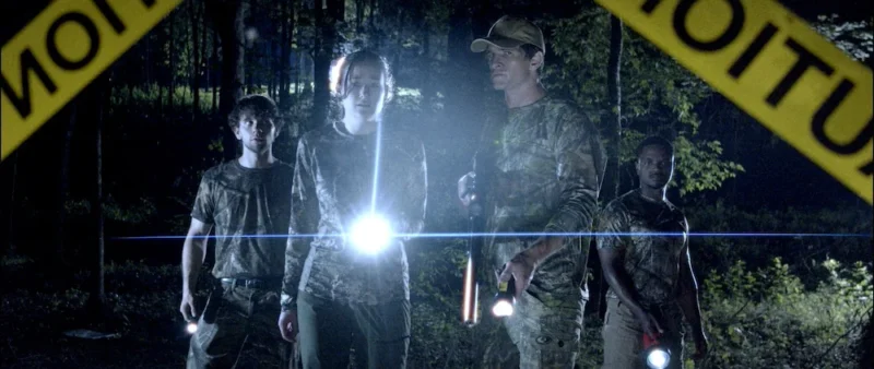 Alien Hunt Still 1