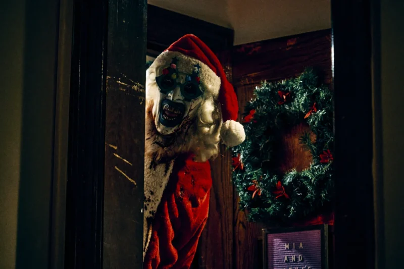 David Howard Thornton as Art the Clown in Terrifier 3 (Signature Entertainment) (2)