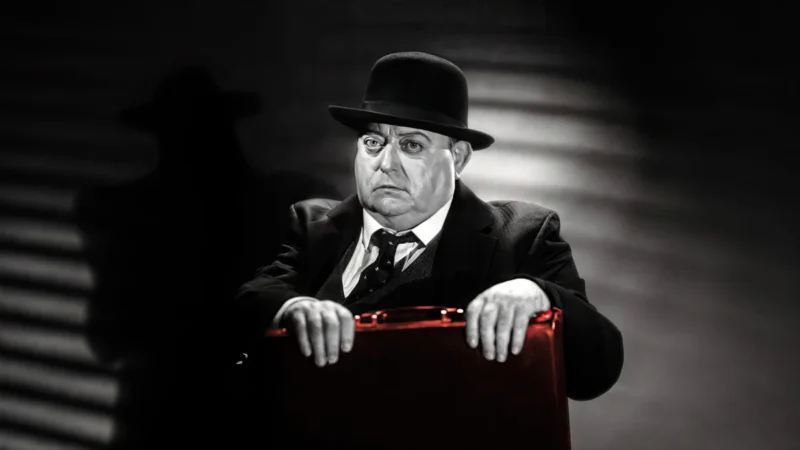 Laurence R Harvey as Max (Black Chariot)