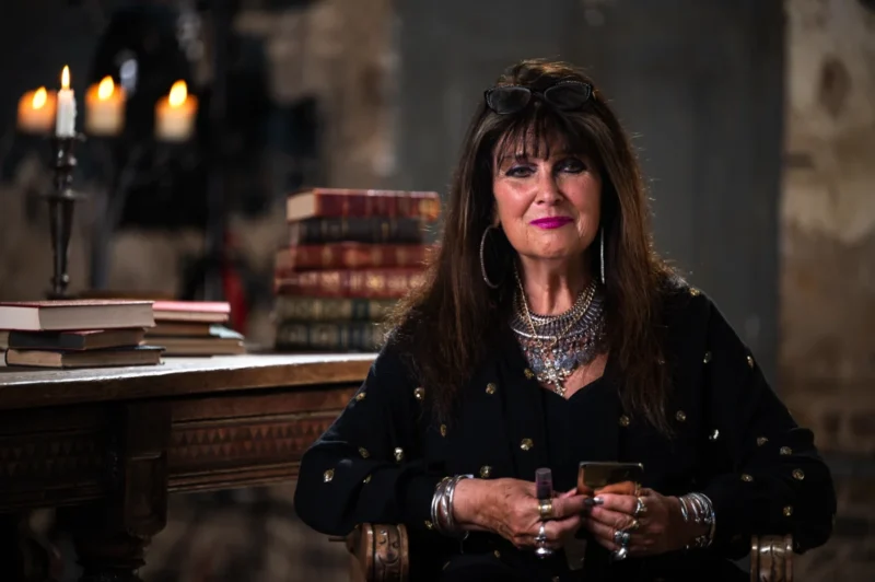 Hammer: Heroes, Legends and Monsters - Caroline Munro