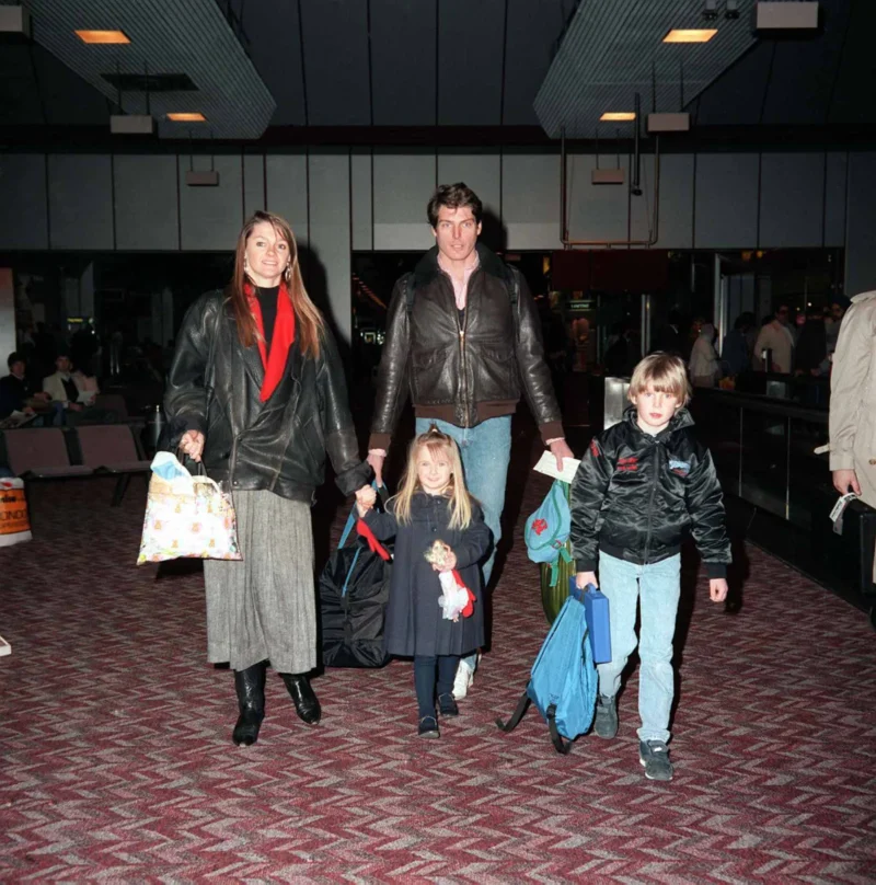 (L to r) Gae Exton, Christopher Reeve, Alexandra Reeve and Matthew Reeve in the documentary feature SUPER/MAN: THE CHRISTOPHER REEVE STORY, a Warner Bros. Pictures release.