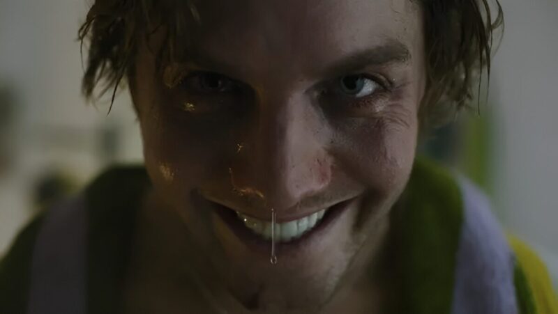 Smile 2 - Lewis (Lucas Gage)