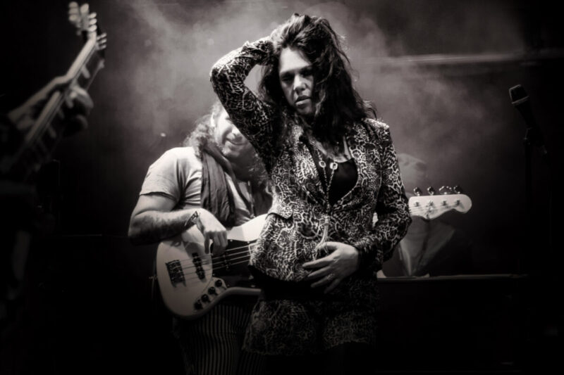 SARI SCHORR by Jørgen Kirsebom