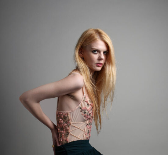 Ayvianna press photo 1