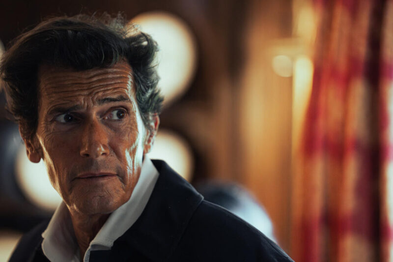 Geoffrey Moore in Knightfall