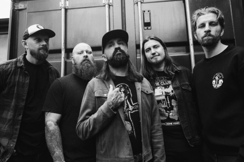 Massive Wagons - Photo Credit: Rob Blackham