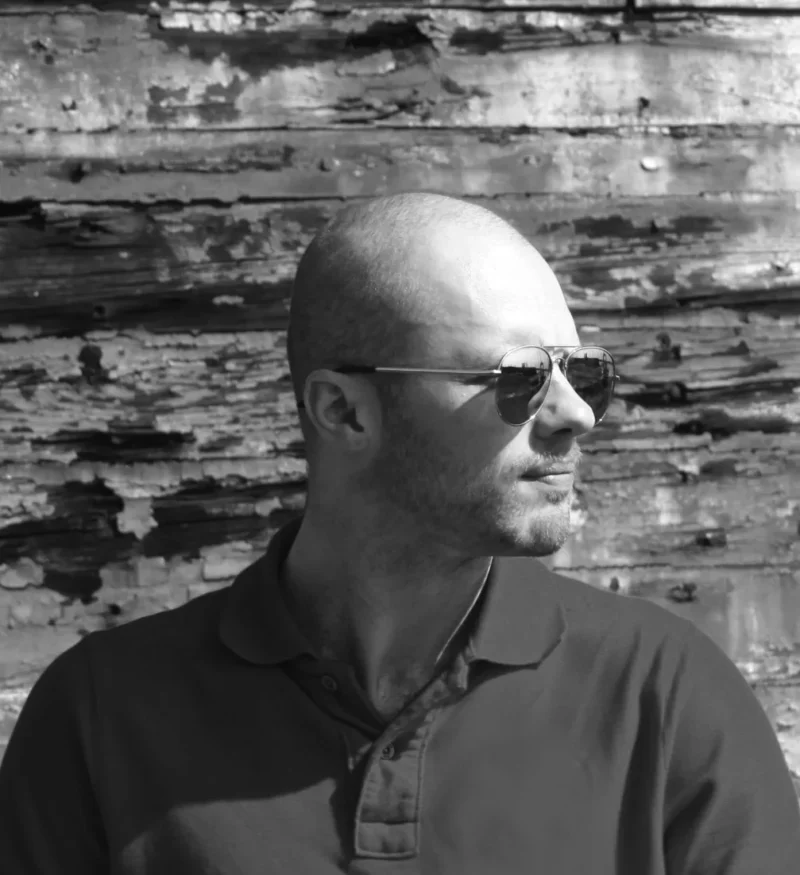 Robert Ratcliffe - Headshot