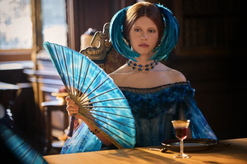 Frankenstein. Mia Goth as Elizabeth in Frankenstein. Cr. Ken Woroner/Netflix © 2025.